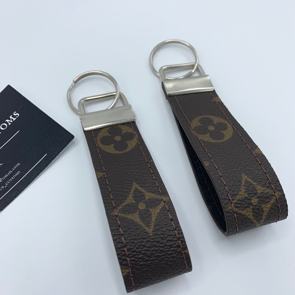 Keychains - Picture 3 of 3